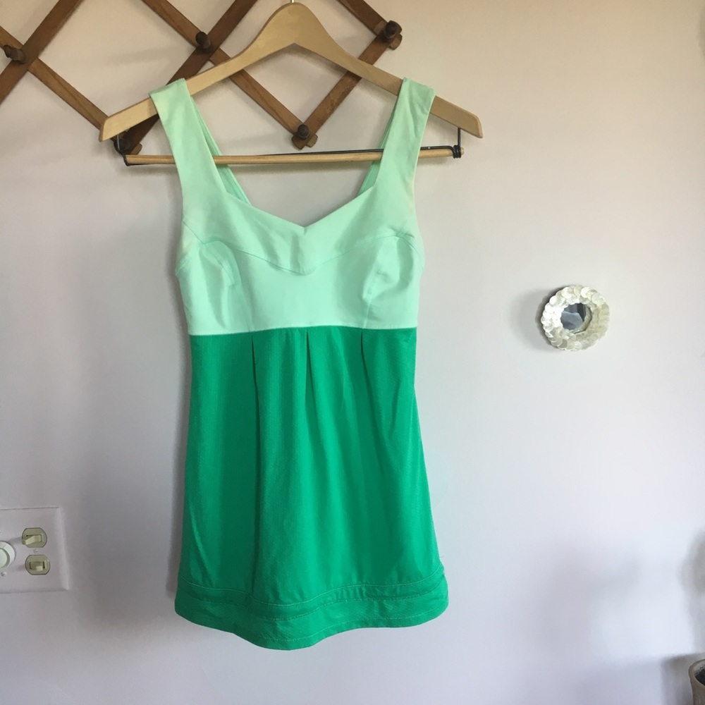 Lululemon Shades is Green Babydoll Tank